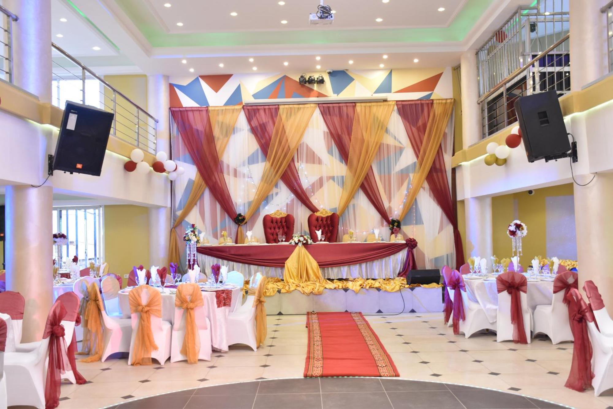 Safyad Hotel Yaounde Exterior photo