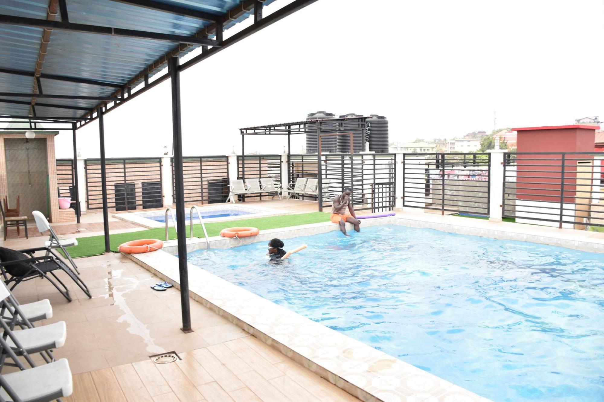 Safyad Hotel Yaounde Exterior photo